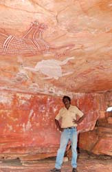 Aboriginal guide at art site; photo R Whear